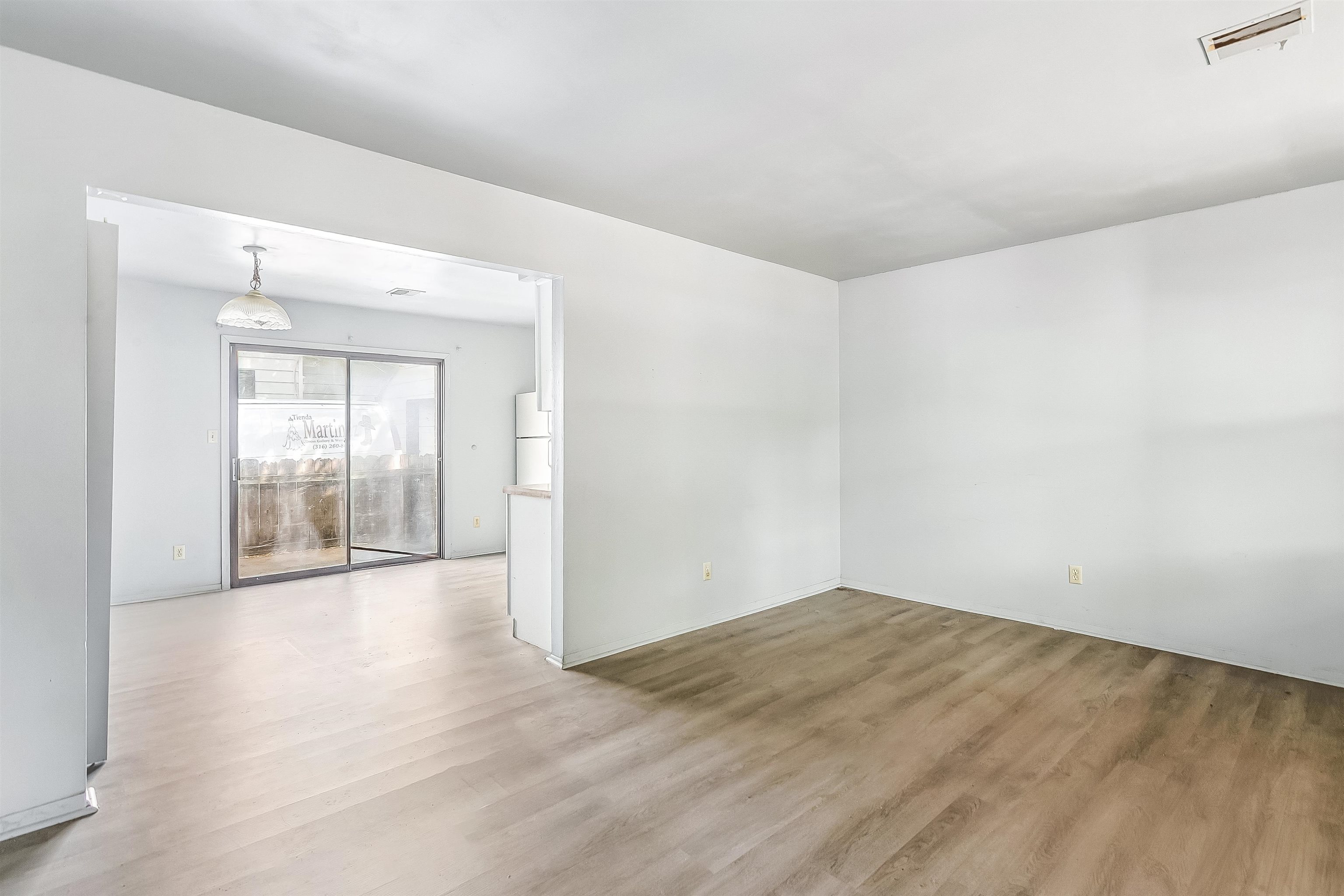 430 N Dodge #432 N Dodge, Wichita, KS 67203