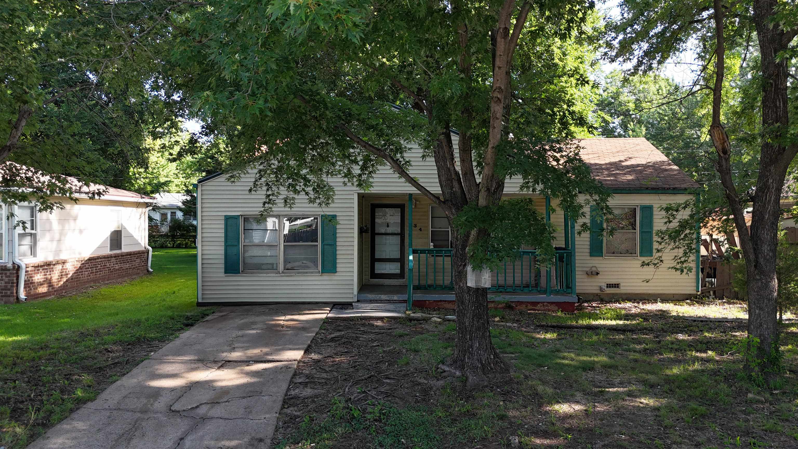 134 Stanley Dr, Arkansas City, KS 67005
