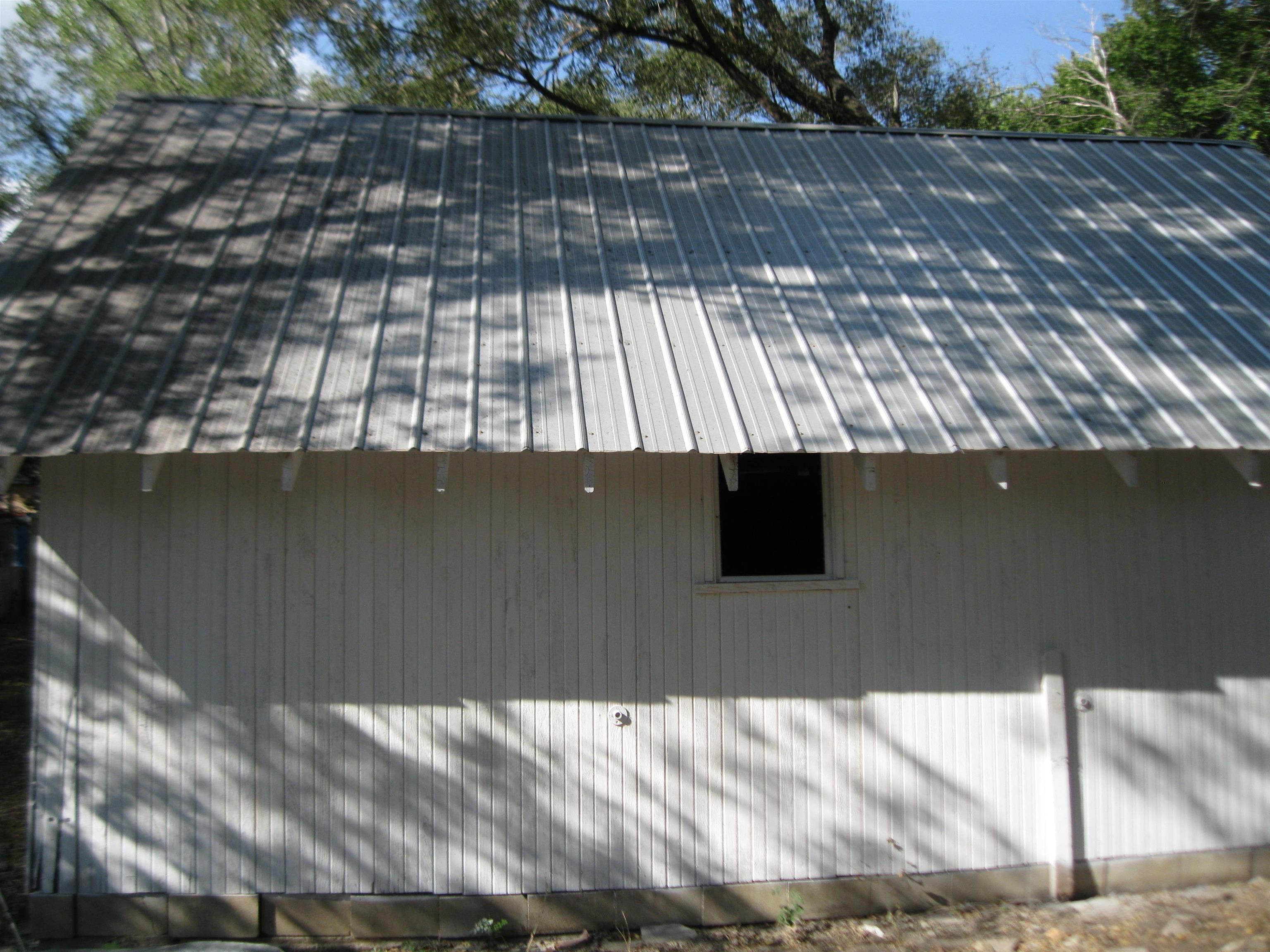 209 N Oak, Whitewater, KS 67154