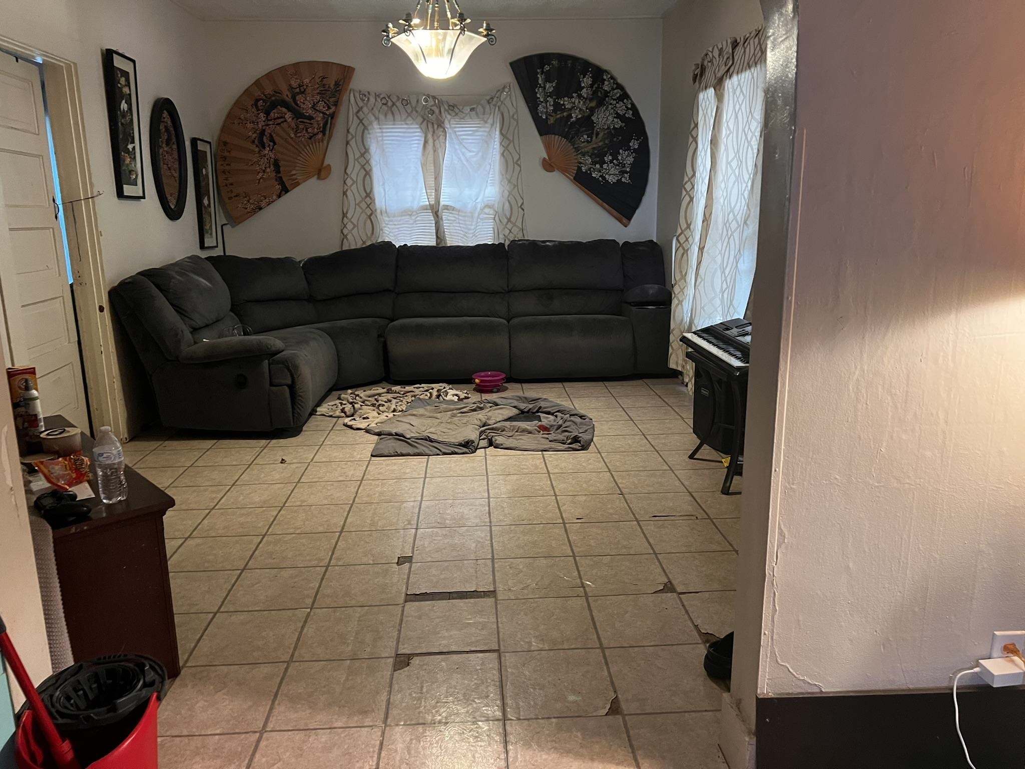 1306 S Santa Fe, Wichita, KS 67211