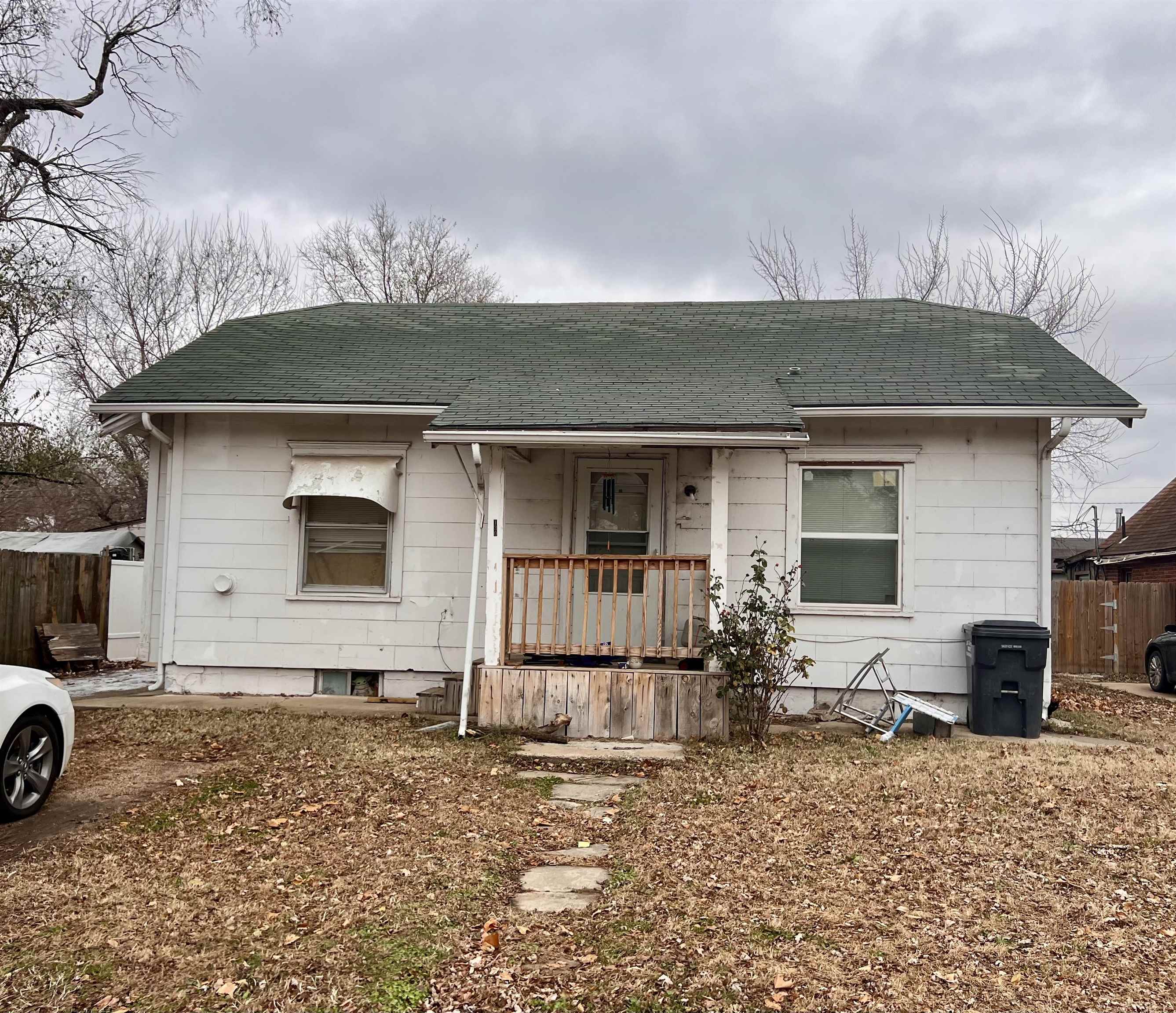 1306 S Santa Fe, Wichita, KS 67211