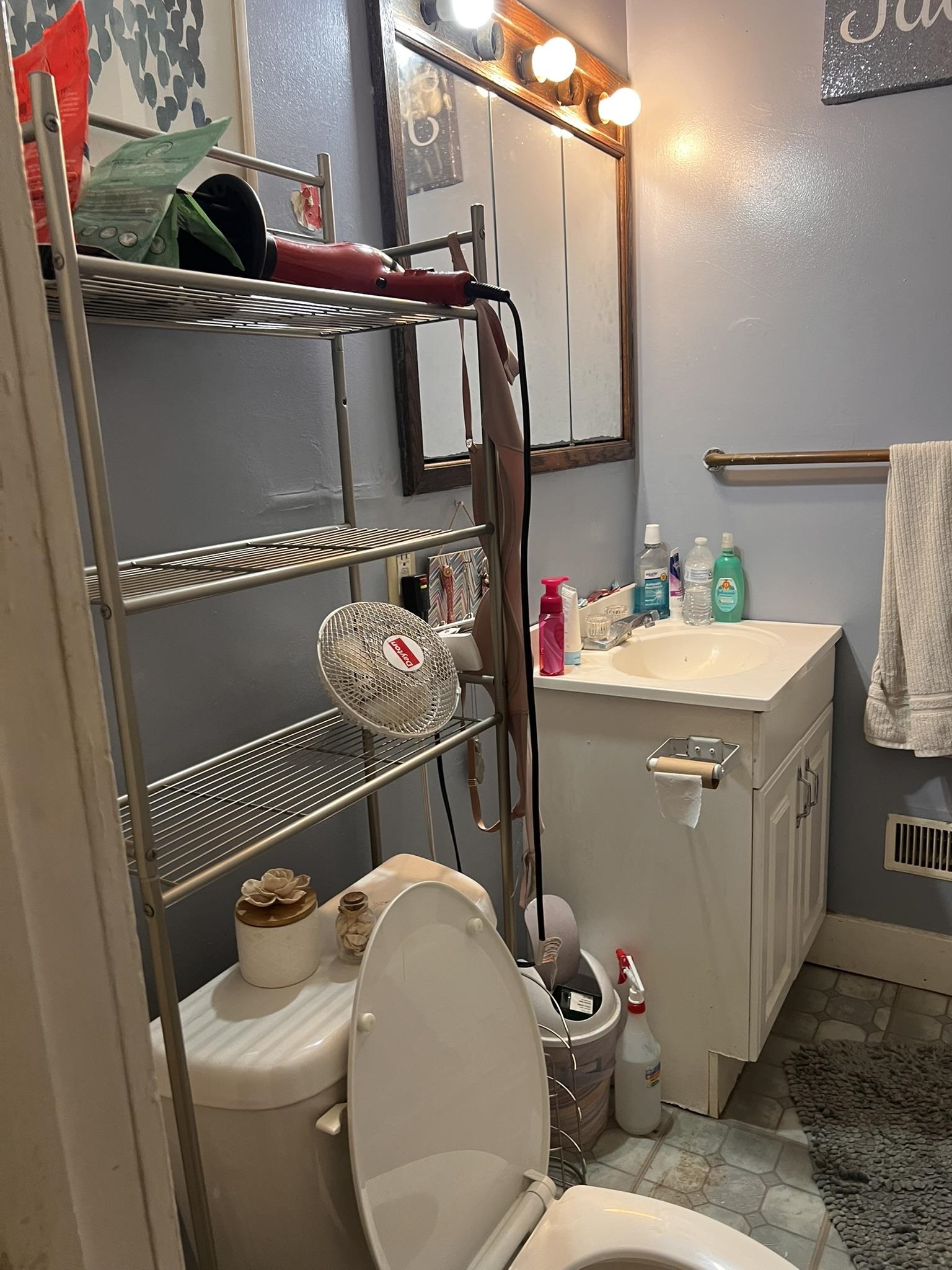 1306 S Santa Fe, Wichita, KS 67211