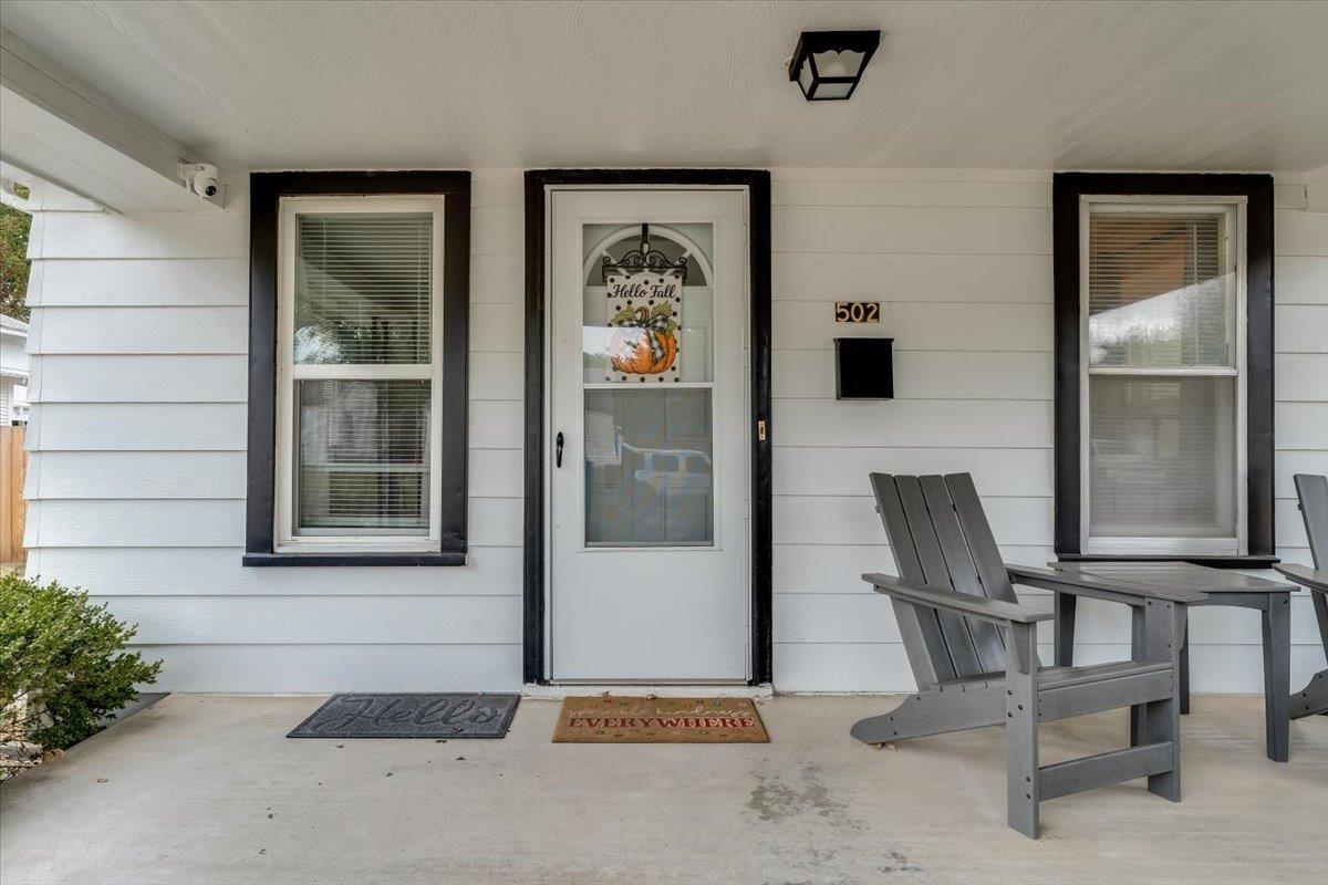 502 N Logan St, Newton, KS 67114