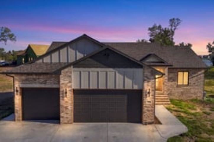 4818 W Calvert St, Wichita, KS 67215
