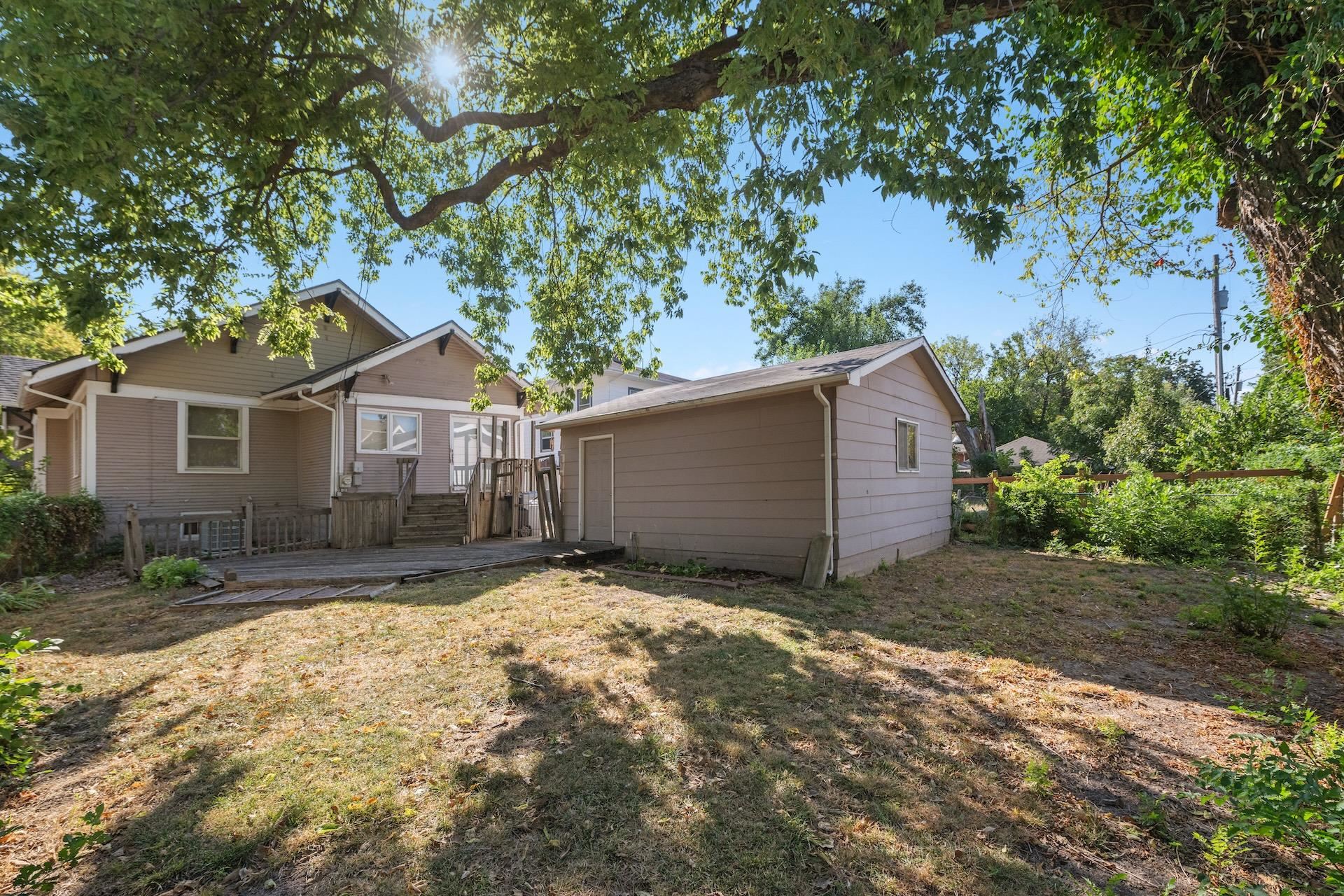345 N Yale St, Wichita, KS 67208-3243
