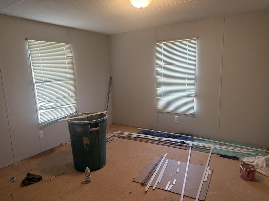 301 W Clark Ave, Augusta, KS 67010