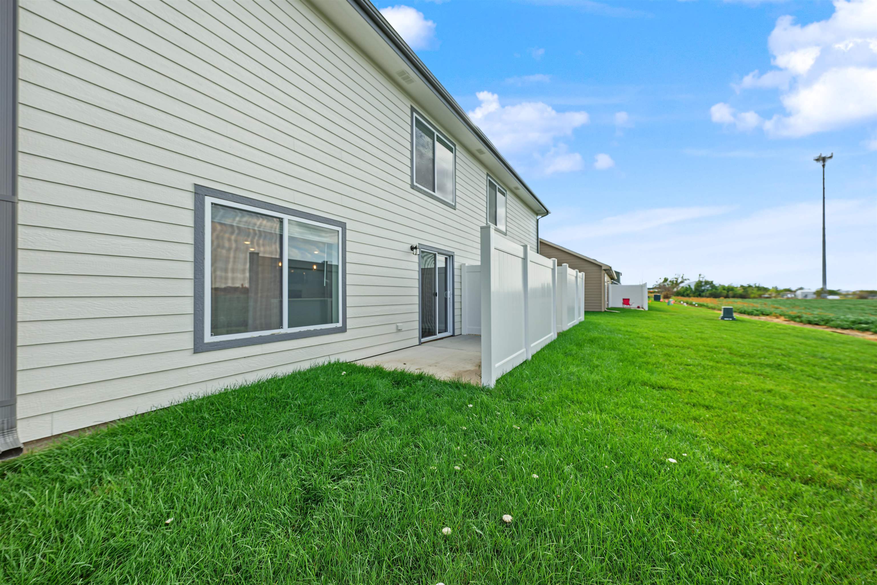 1224 Steve Hawley Ln, Salina, KS 67401