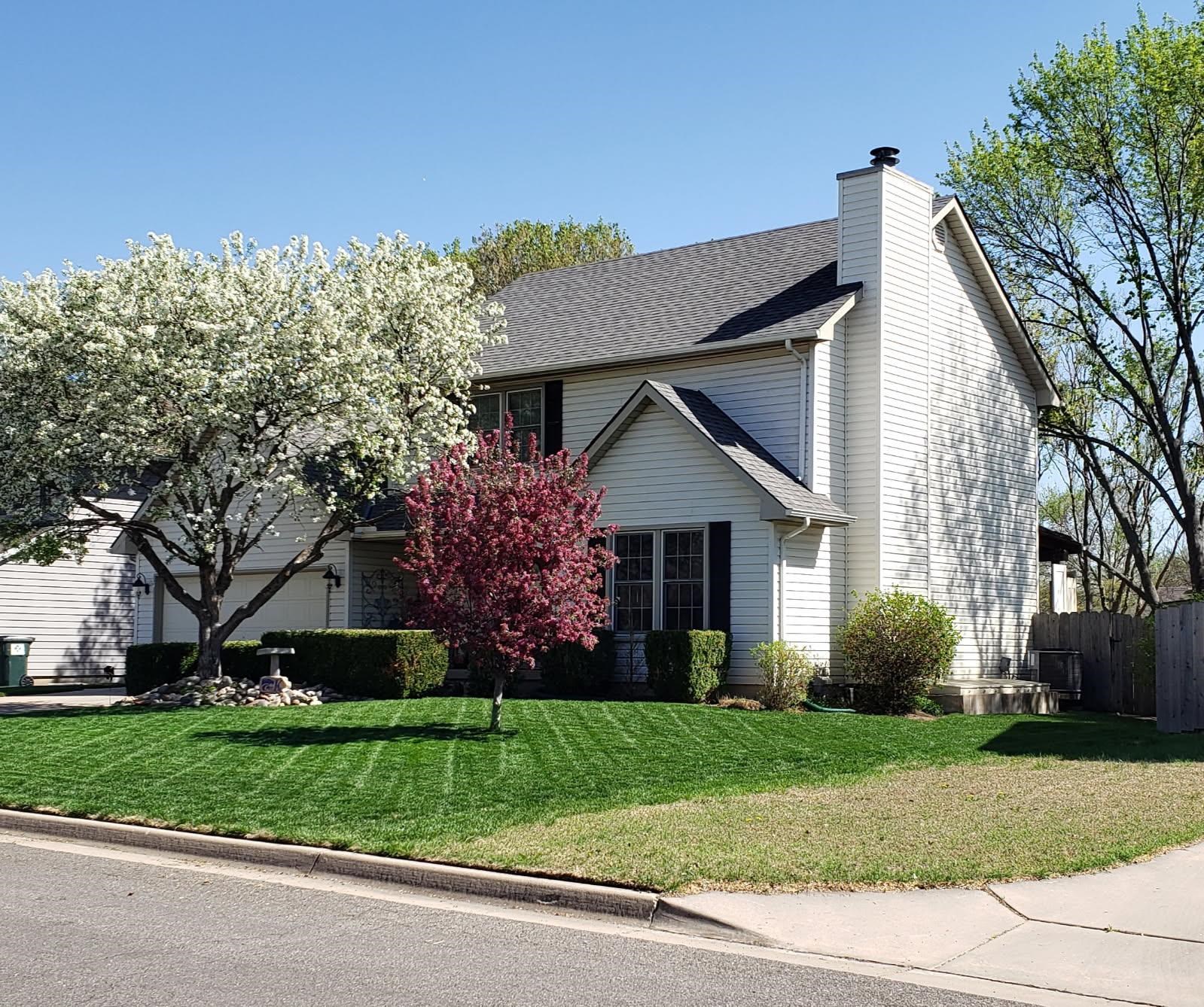 4364 N Eagle Lake Ct, Bel Aire, KS 67220