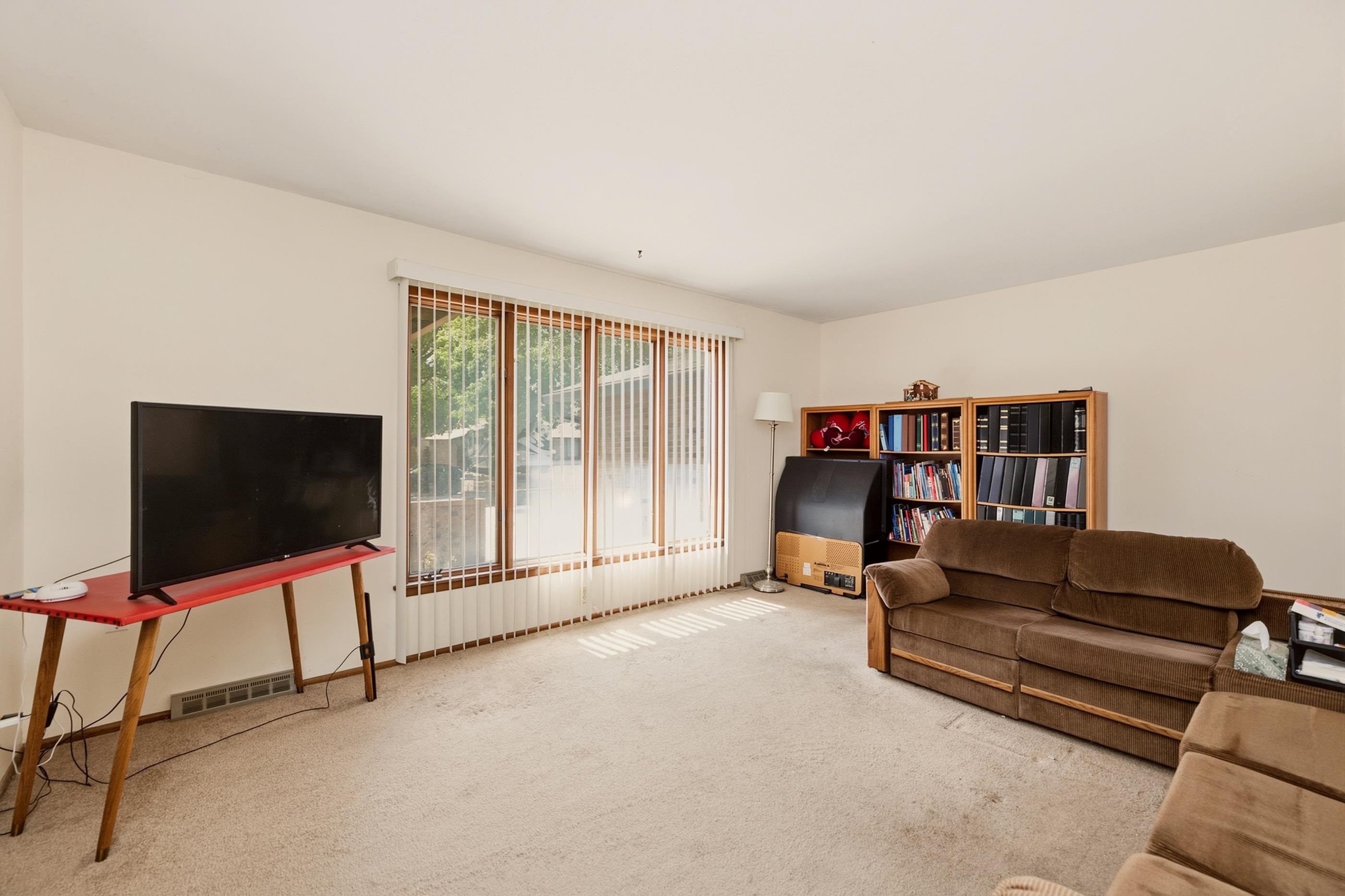 8208 E Boston St, Wichita, KS 67207