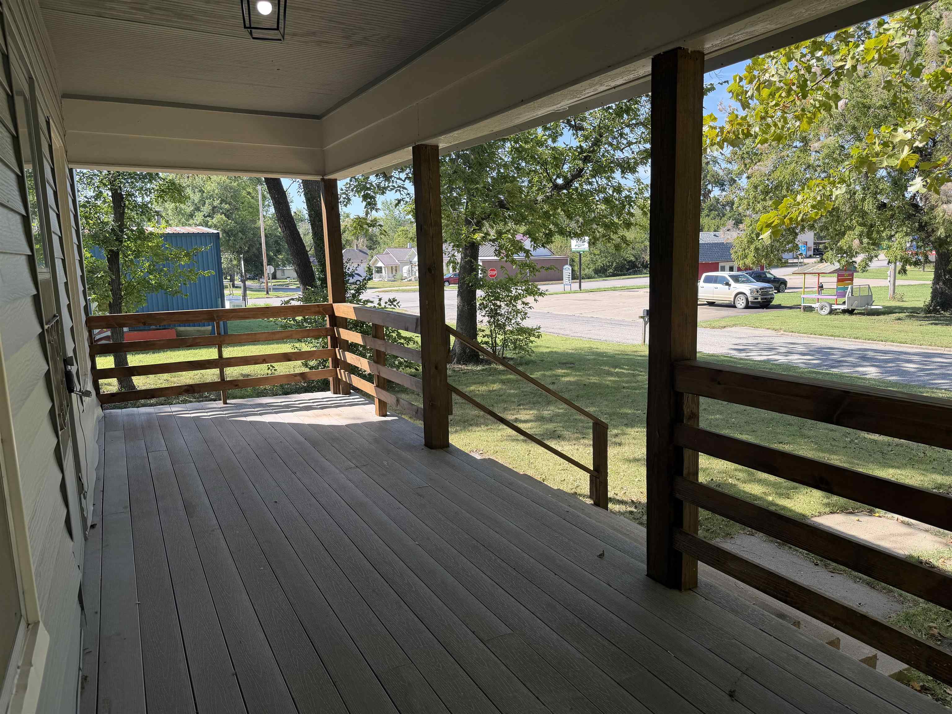 116 S Elm St, Eureka, KS 67045