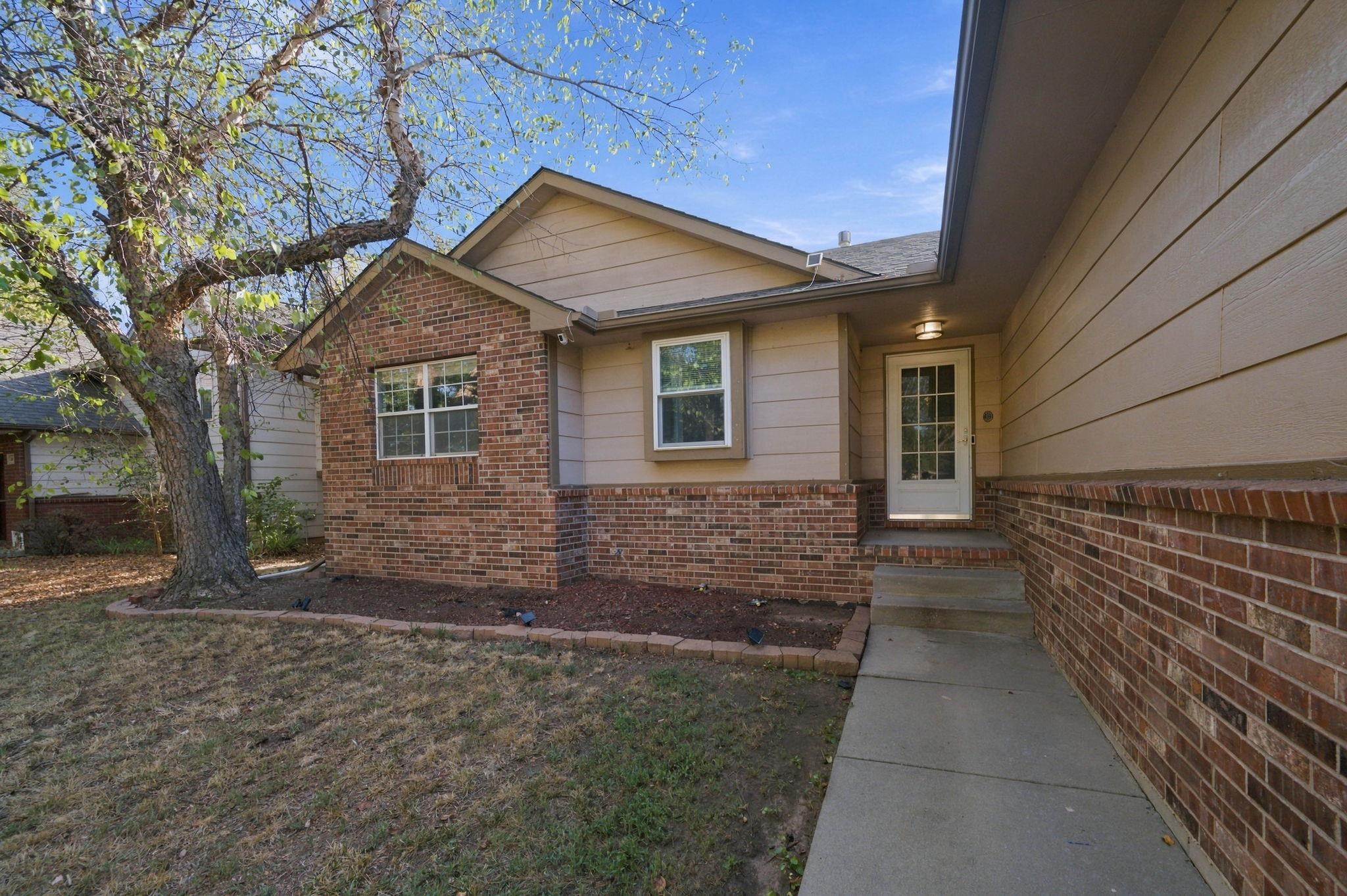4854 E 44th Ct N, Bel Aire, KS 67220