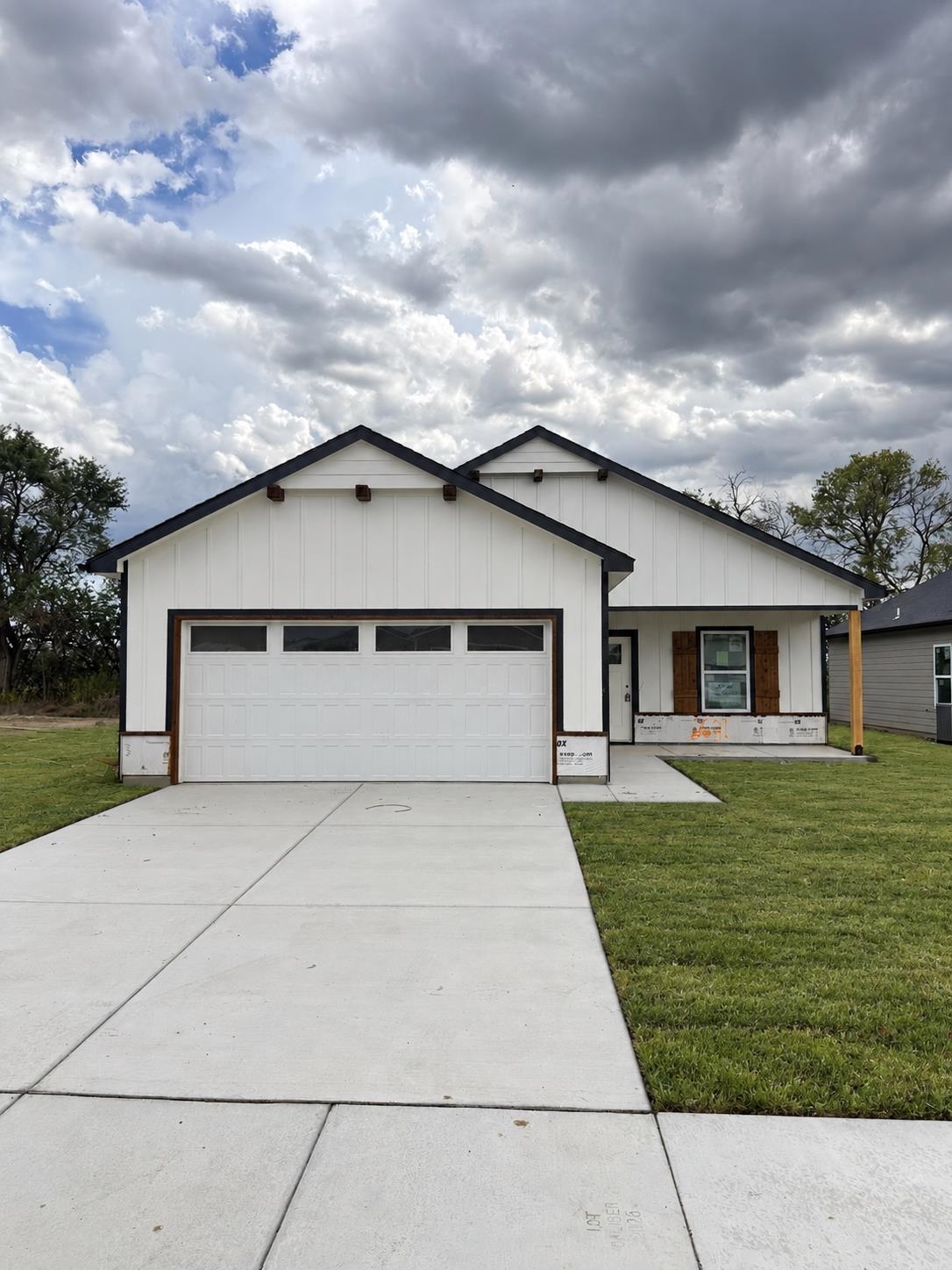 3631 E Bearsden St, Derby, KS 67037-7820