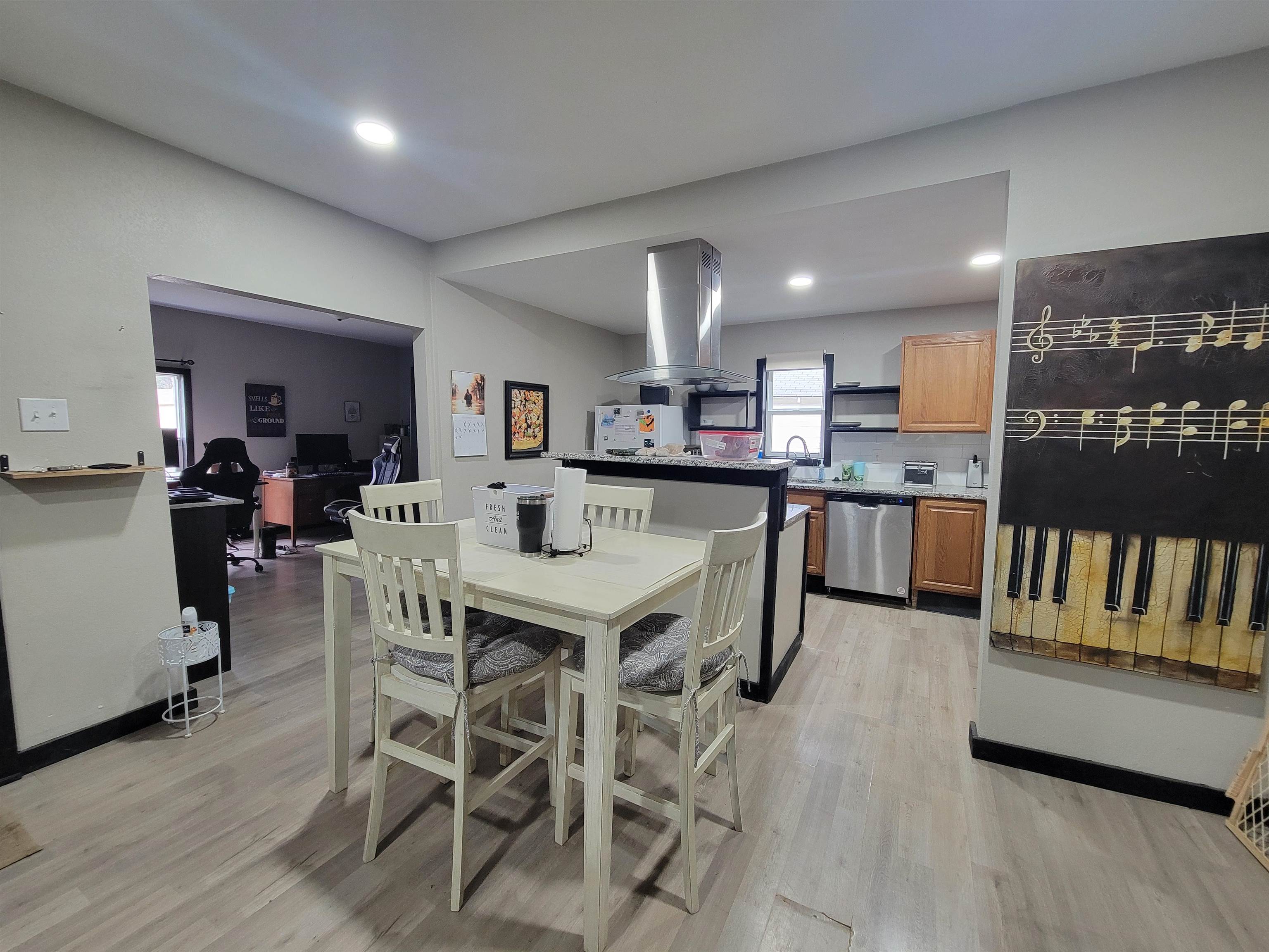 439 E Broadway, Augusta, KS 67010