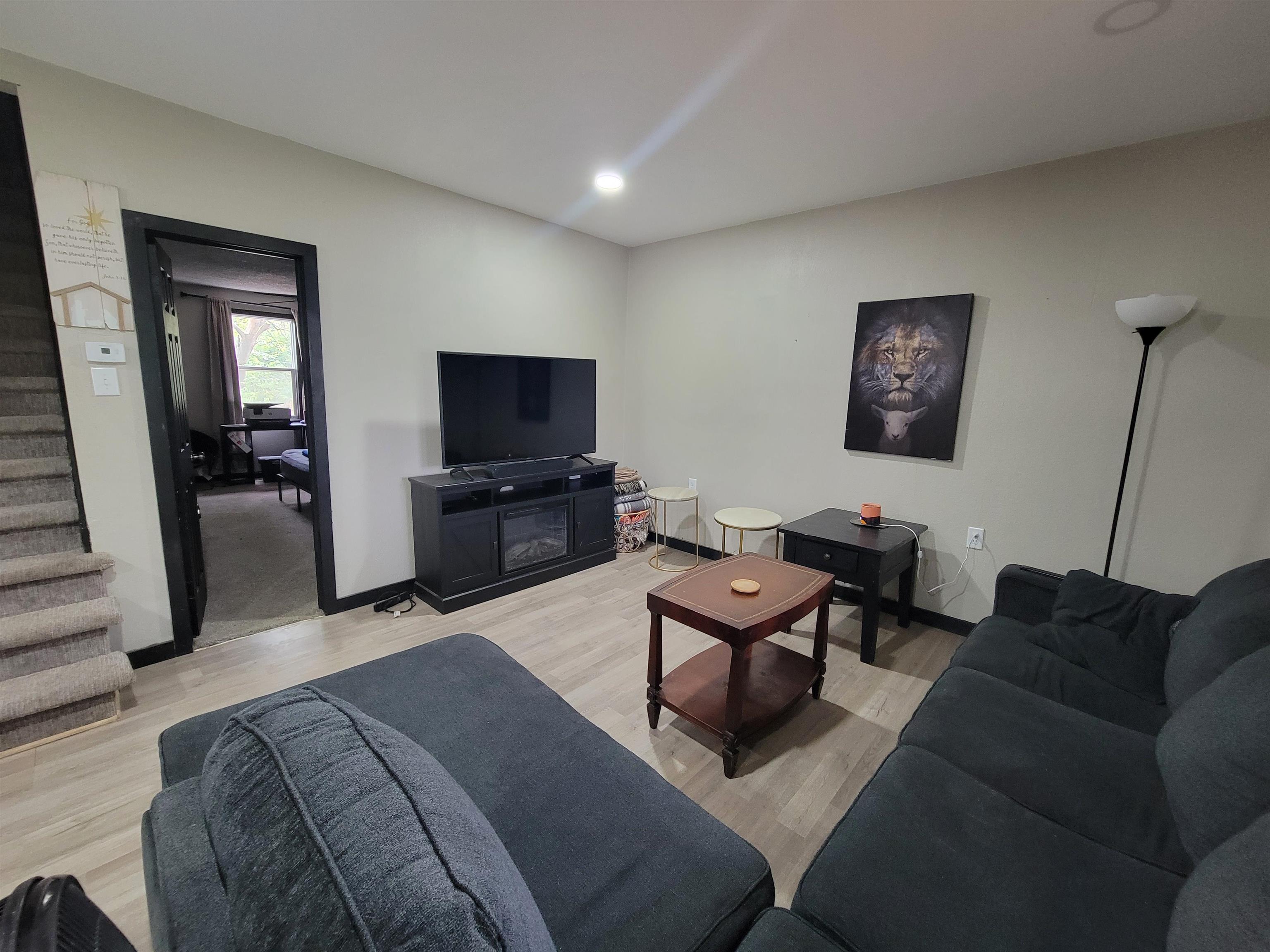 439 E Broadway, Augusta, KS 67010